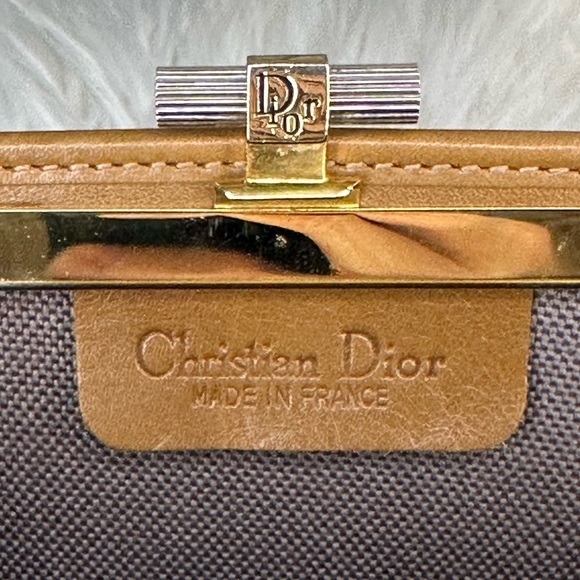 Christian Dior Honeycomb Kiss-Lock Clutch 1950s Rare and Excellent Condition 👛 - Picture 2 of 15
